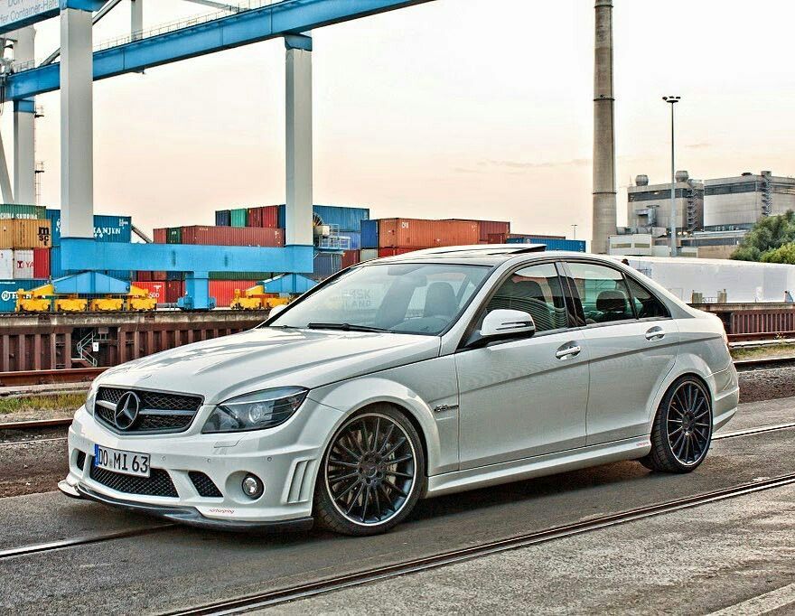 Mercedes-Benz C63 AMG W204 Muscle cars Made by Germany 