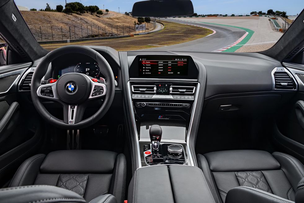 2020-bmw-m8-competition-coupe-interior