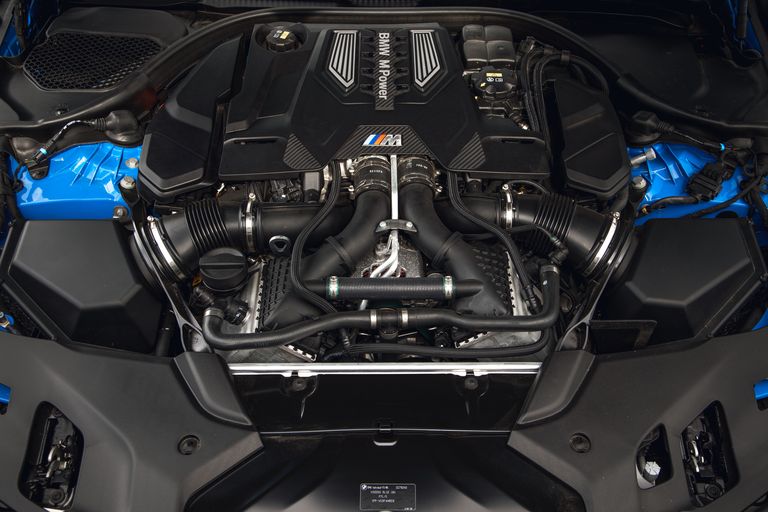 2021-bmw-m5-competition-engine