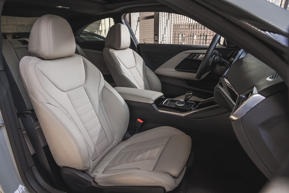 2022-bmw-230i-coupe-front-seats