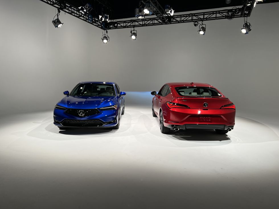2023-acura-integra-blue-and-red