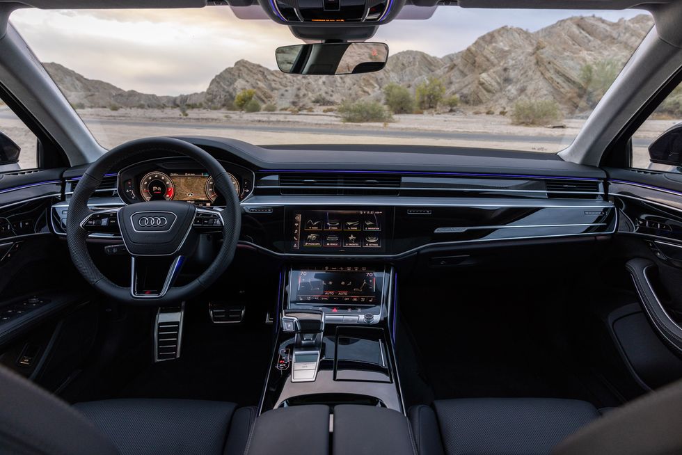 2023-audi-s8-interior-steering-wheel-and-dashboard