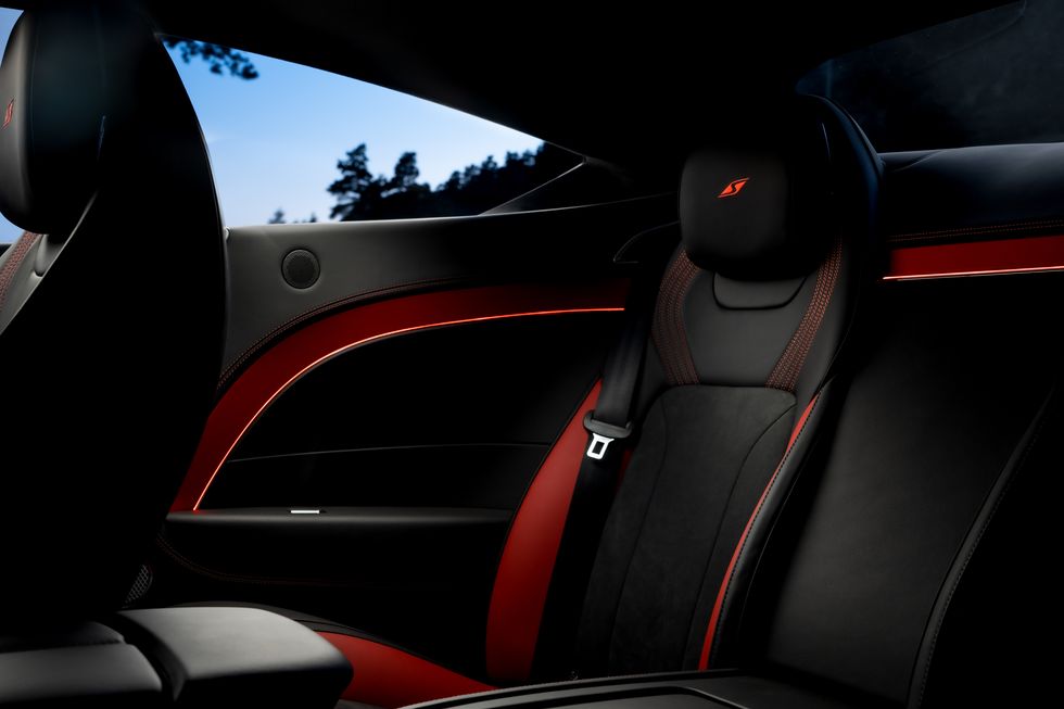 2023-bentley-continental-gt-s-coupe-interior-photos-rear-seats