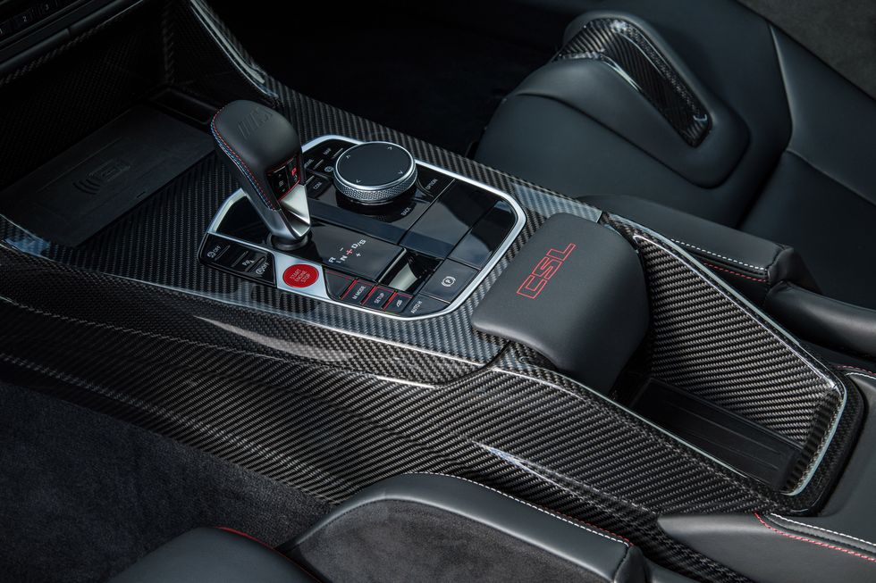 2023-bmw-m4-csl-center-console-and-gear-selector
