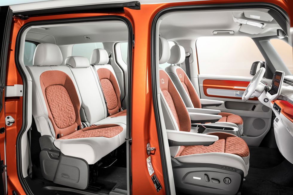 2024-volkswagen-id-buzz-interior-seats