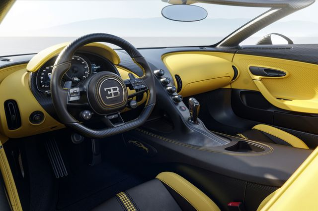 Bugatti Mistral Roadster - Interior