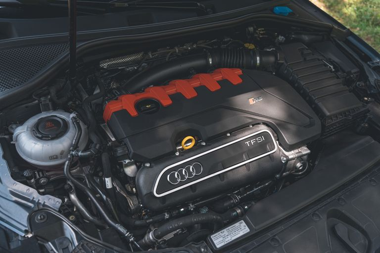 Audi RS3 - Engine