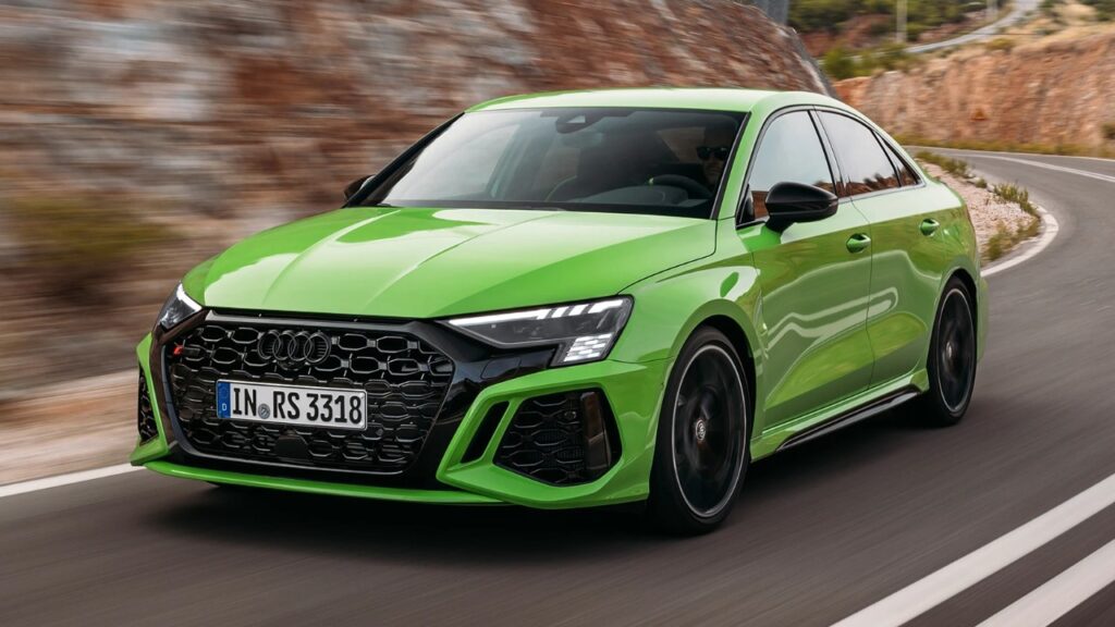 2022-audi-rs3-in-green-running