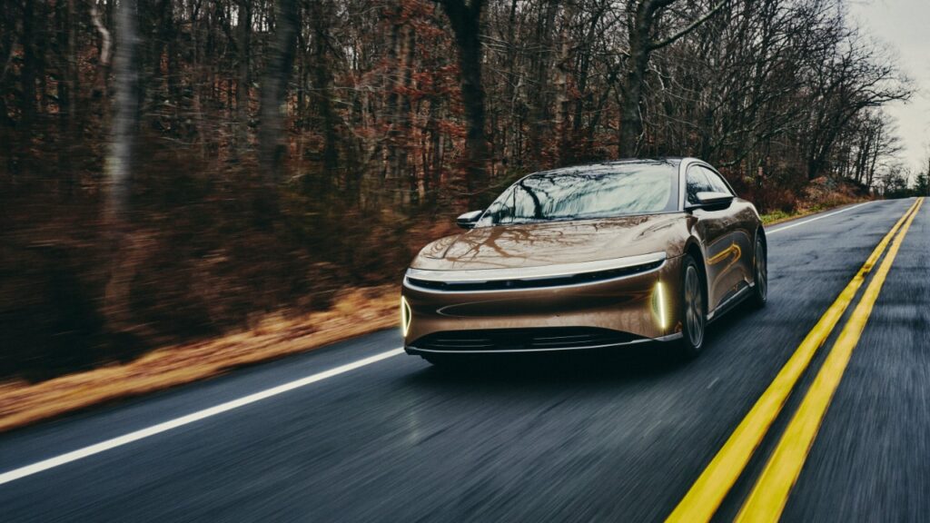 2022-lucid-air-dream-edition-running-on-road