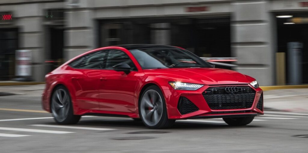2023-audi-rs7-sportback-in-red-running
