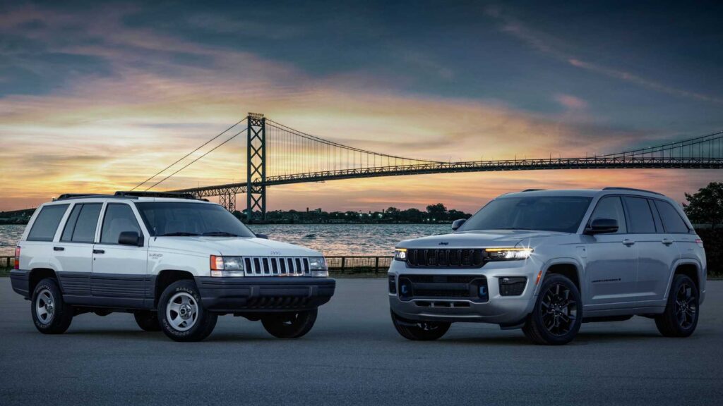2023-jeep-grand-cherokee-4xe-30th-anniversary-edition-vs-the-old