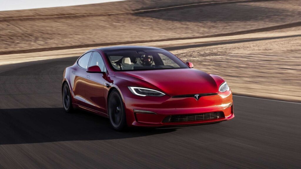 2023-tesla-model-s-plaid-in-red-running-on-track-image