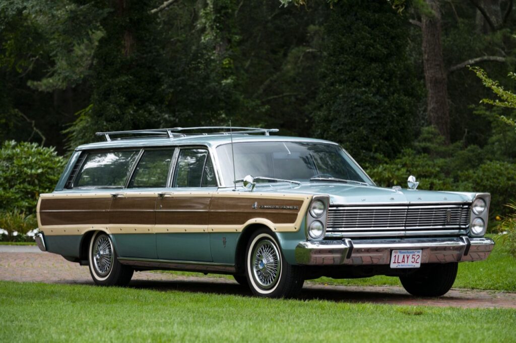1965-ford-galaxie-country-estate