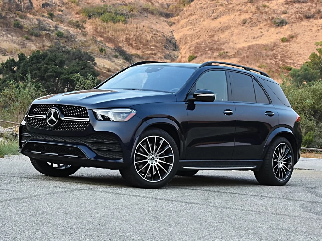 2020-mercedes-benz-gle-class-front-side-angle