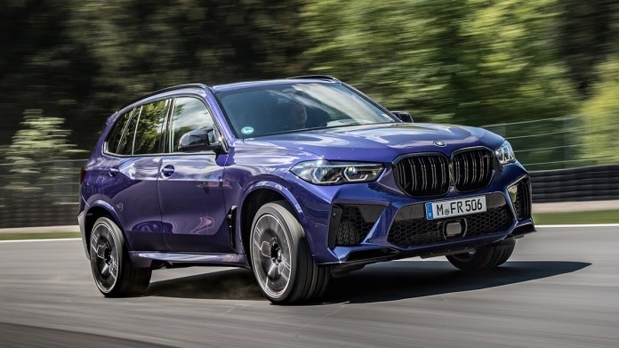 2023-bmw-x5-xdrive-45-e-in-blue-moving-image