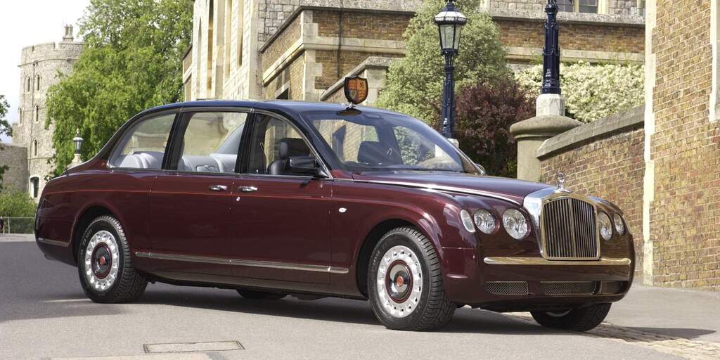 King-Charles-III-2003-Bentley-State-Limousine
