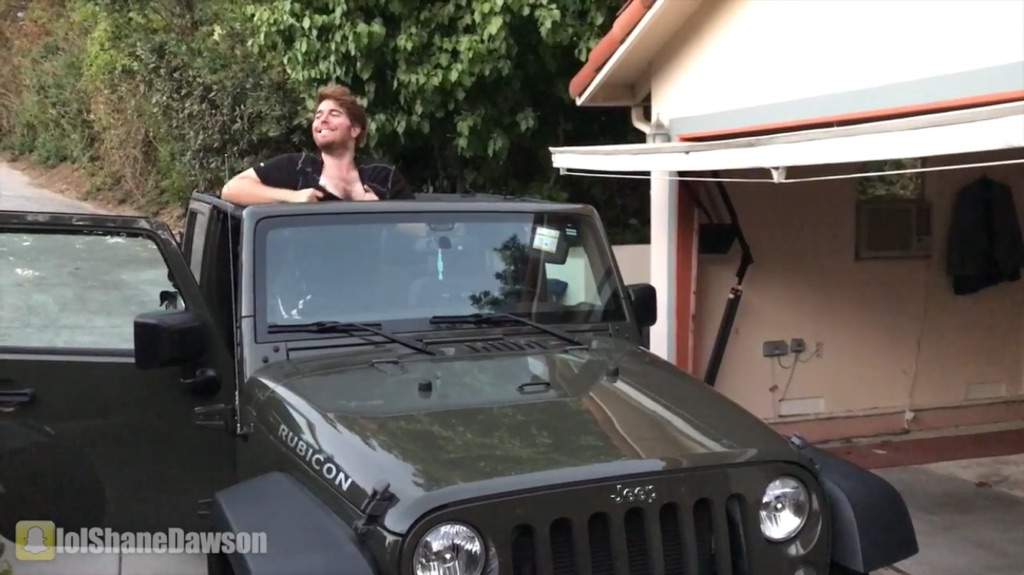 Shane Dawson in his Jeep Wrangler Rubicon [source Amino Apps]