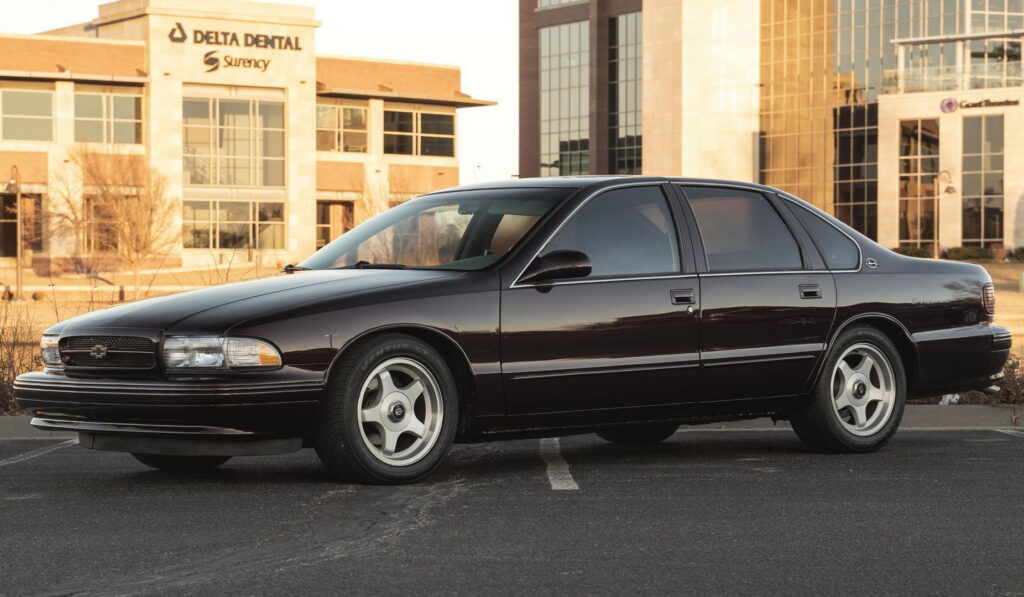 devin-booker-1996-black-chevrolet-impala