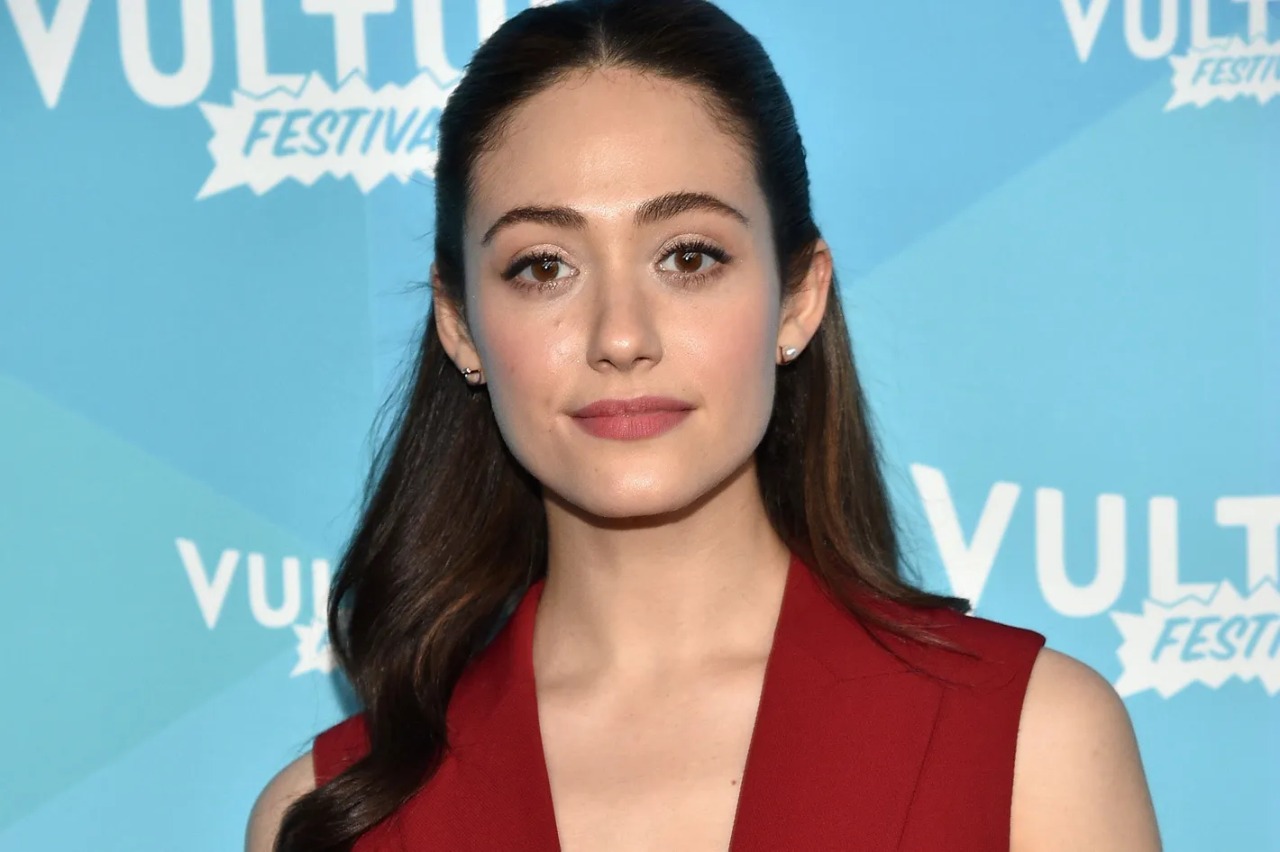 emmy-rossum-car-collection-net-worth-salary-age-husband-21motoring
