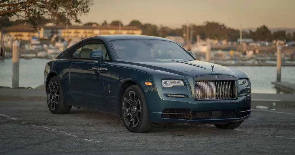 2021-rolls-royce-wraith-front-side-angle