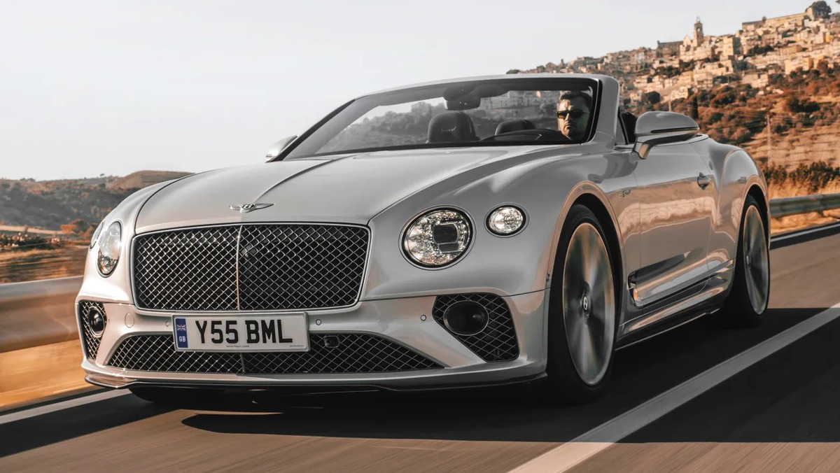 2022-bentley-continental-gt-speed-convertible-front-moving-1200x676