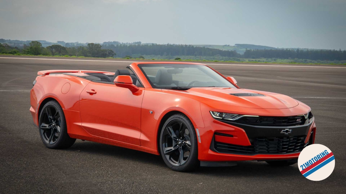 2022-chevrolet-camaro-convertible-front-side-angle