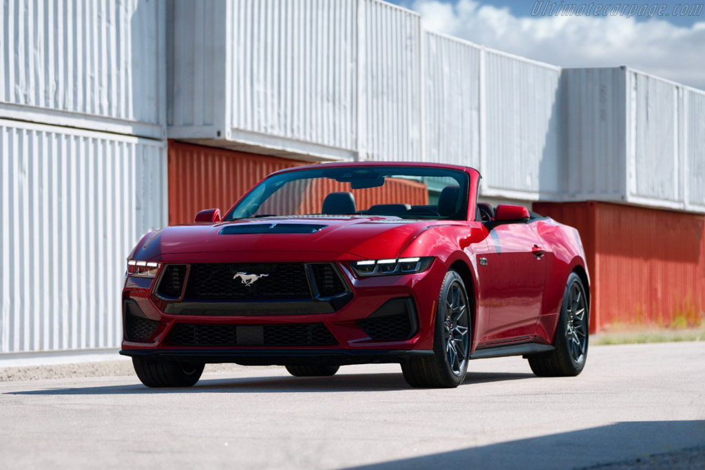 2023-Ford-Mustang-GT-Convertible-Front-Angle