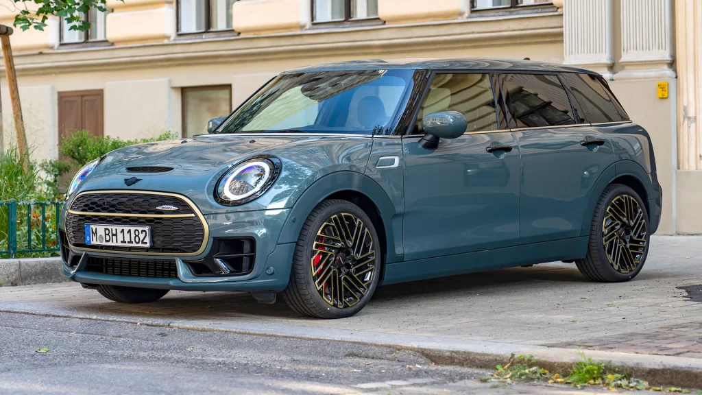 2023-MINI-Clubman-JCW-Front-Side-View