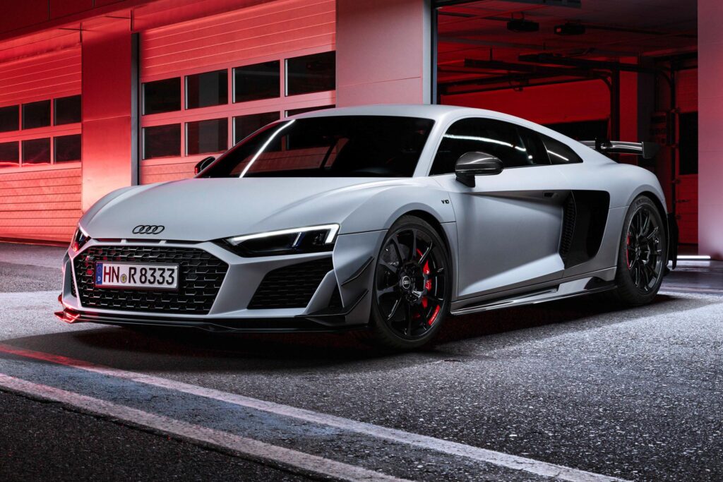 2023-audi-r8-gt-v10-coupe-front-three-quarters
