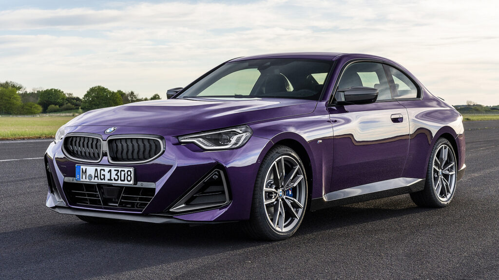 2023-bmw-2-series-coupe-front-side-angle