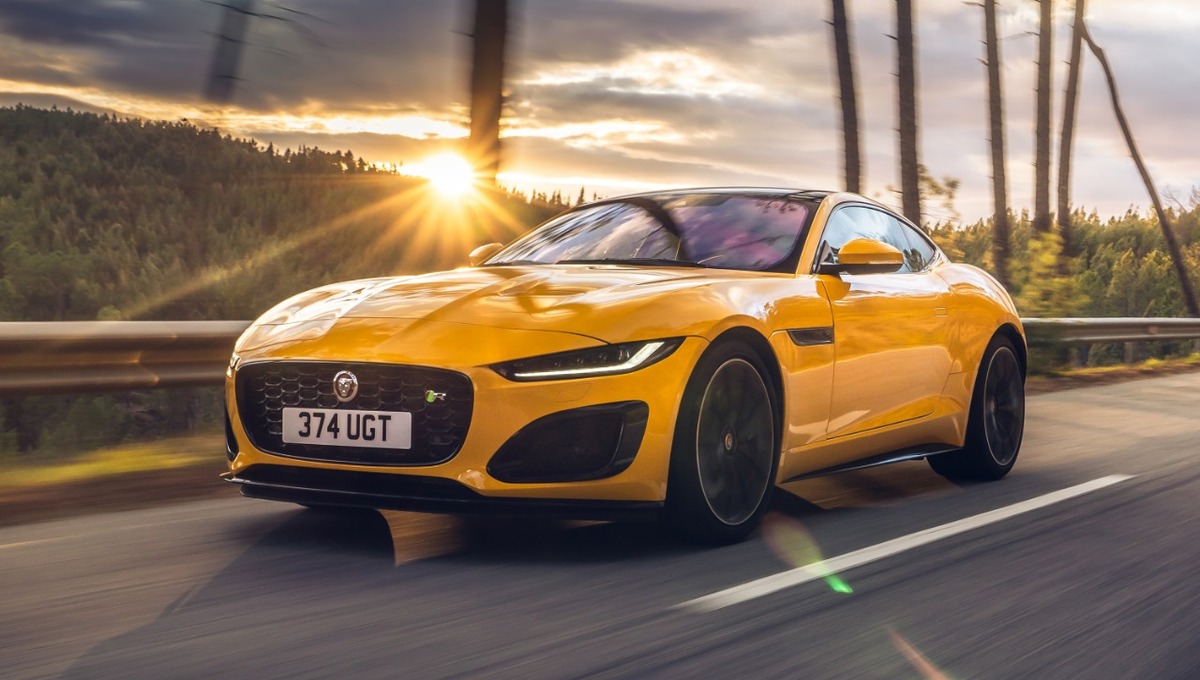 2023-jaguar-f-type-front-angle-moving