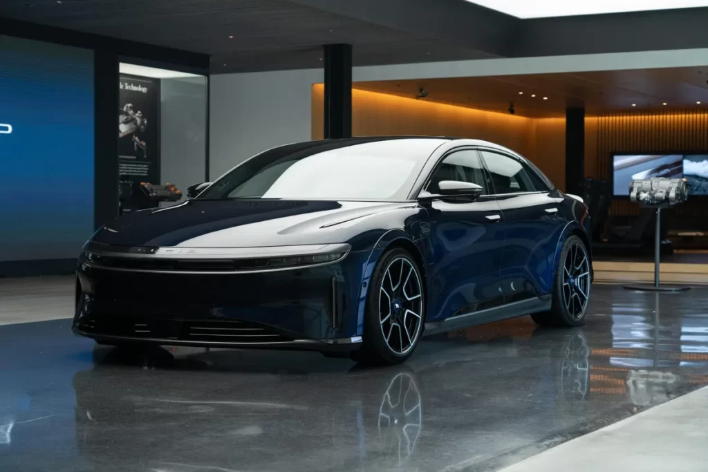 2023-lucid-air-sapphire-front-angle