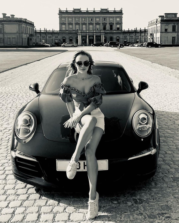 Amanda Holden Porsche