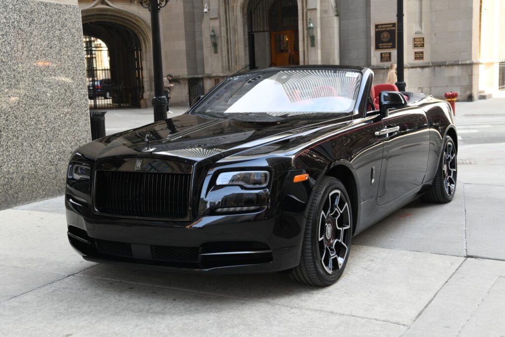 2020-Rolls-Royce-Dawn-Front-Angle-21Motoring