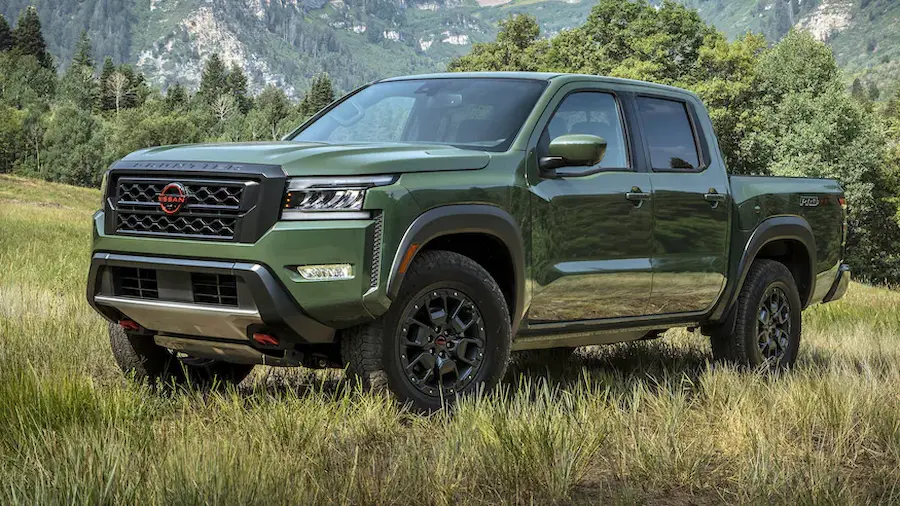 2023-nissan-frontier-front-side-view-21motoring