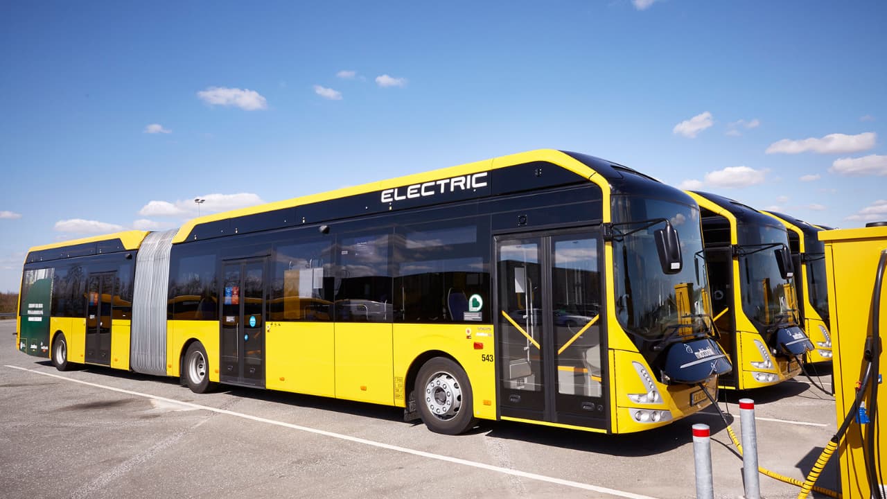 Top 10 Electric Bus Manufacturers In India In 2023