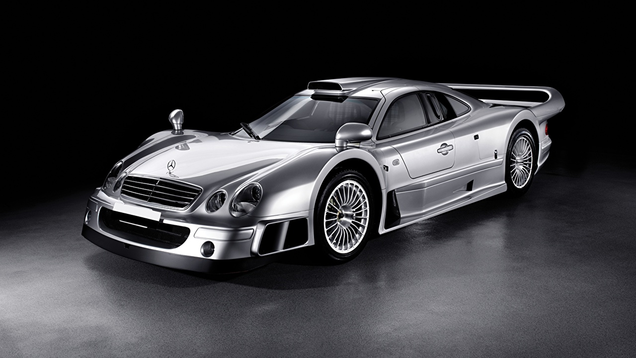 Mercedes-Benz-CLK-GTR