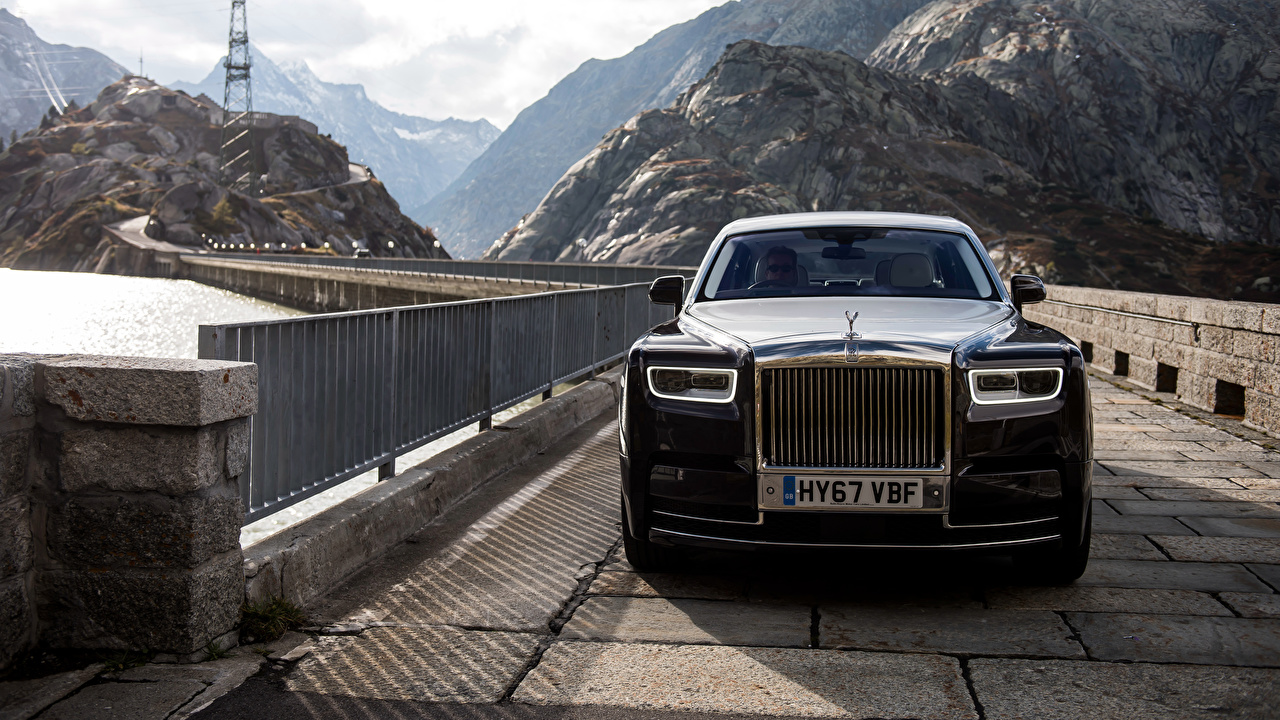Rolls-Royce-Phantom-Performance