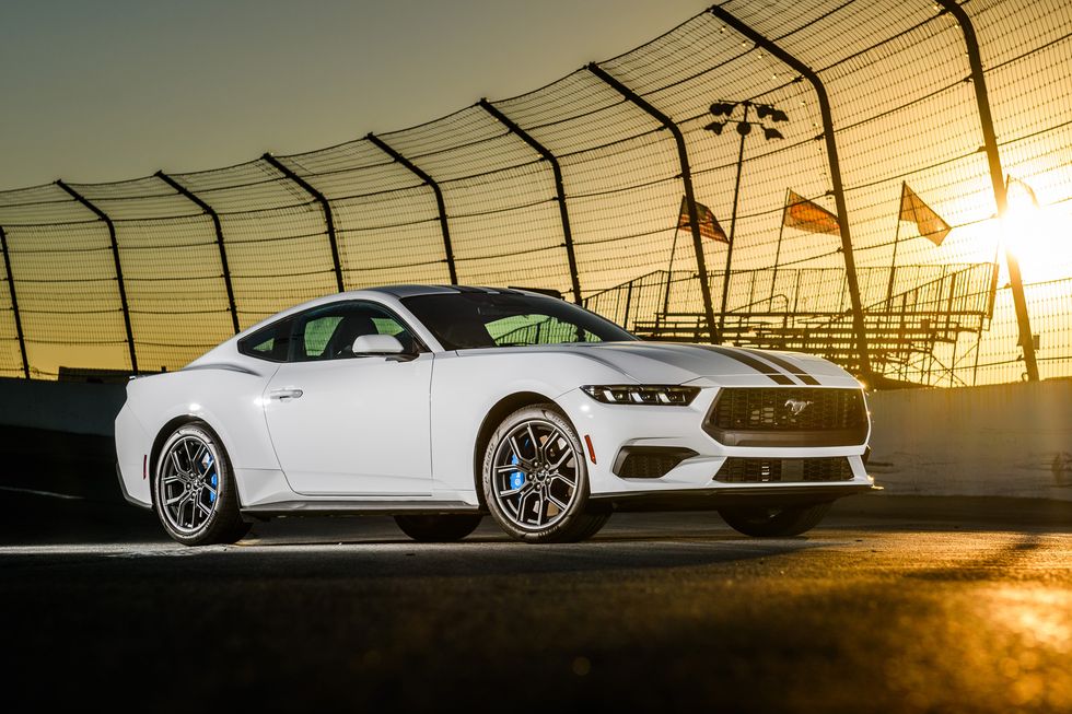 2024 Ford Mustang EcoBoost vs BMW 2-Series Coupe