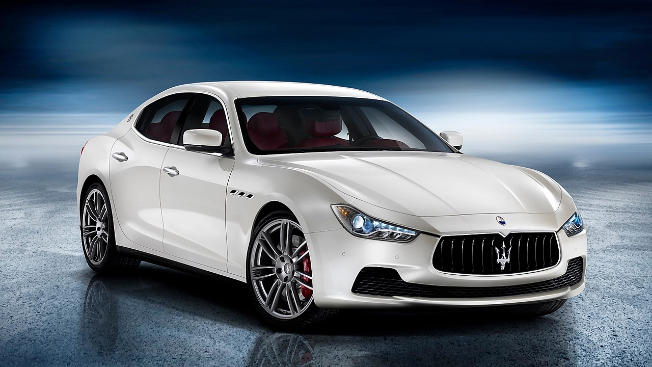 2015-Maserati-Ghibli