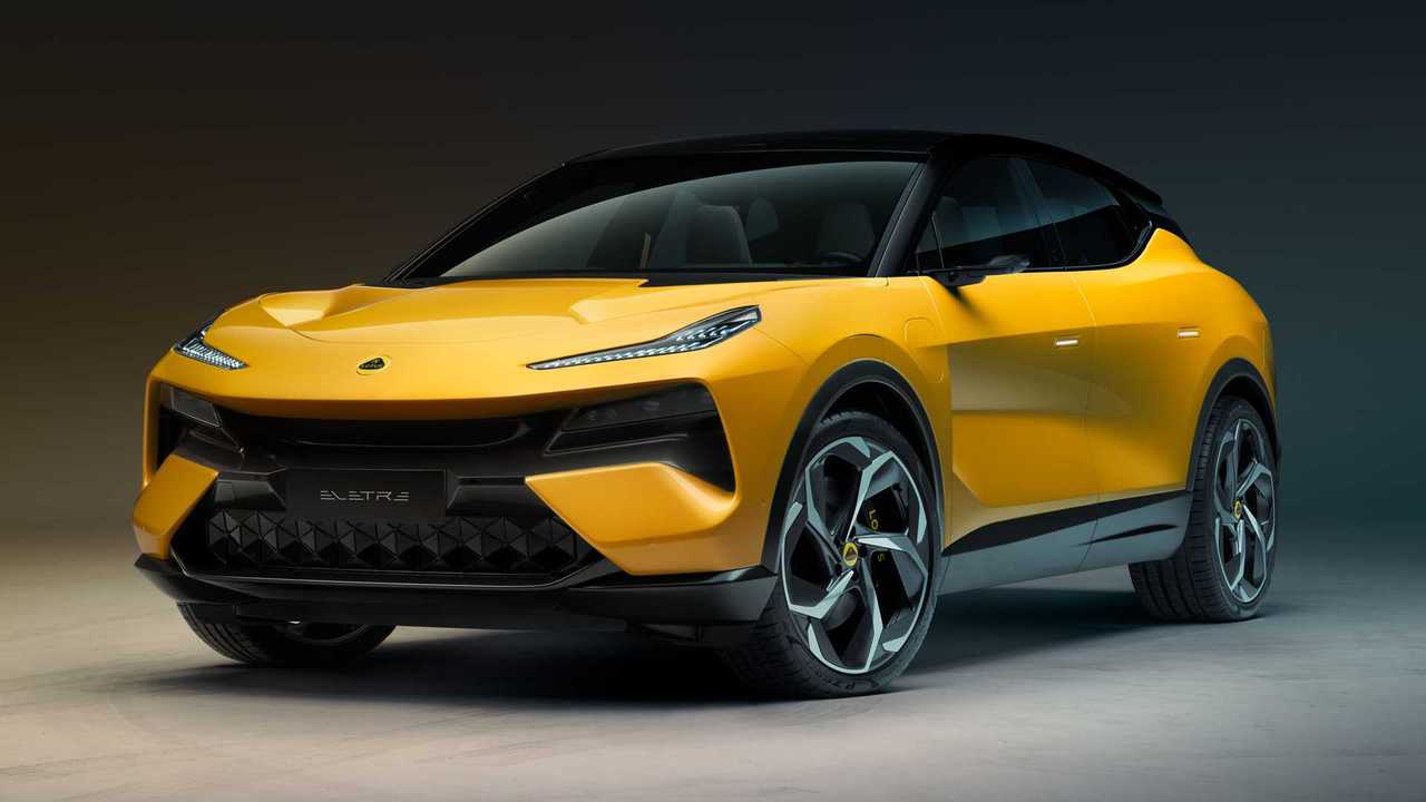 2024-Lotus-Eletre-EV-vs-Mercedes-AMG-EQE-SUV-Comparison