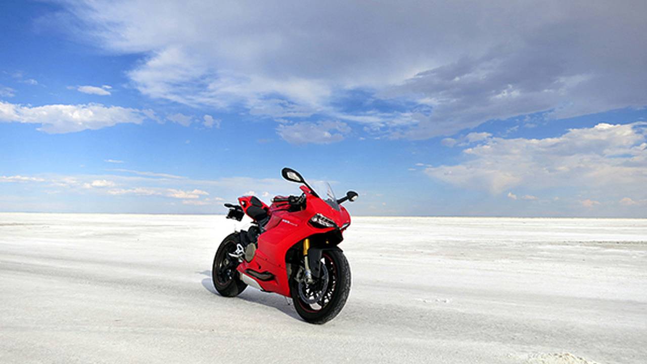 A-list-of-Top-10-Best-Used-Superbikes-Under-$15,000