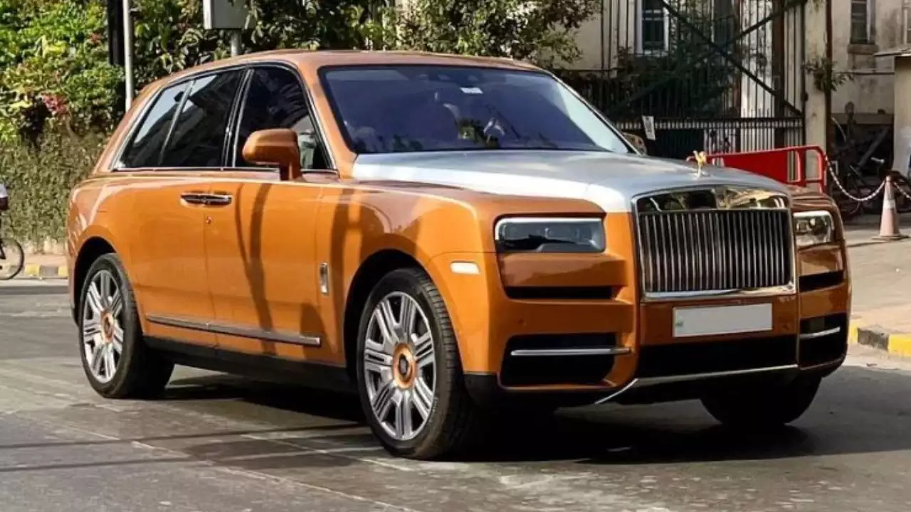 Mukesh-Ambani's-Rolls-Royce-Cullinan-Has-A-Paint-Job-Worth-₹1-Crore