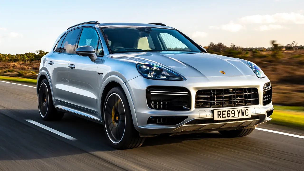 Porsche-Cayenne-Turbo-S-E-Hybrid