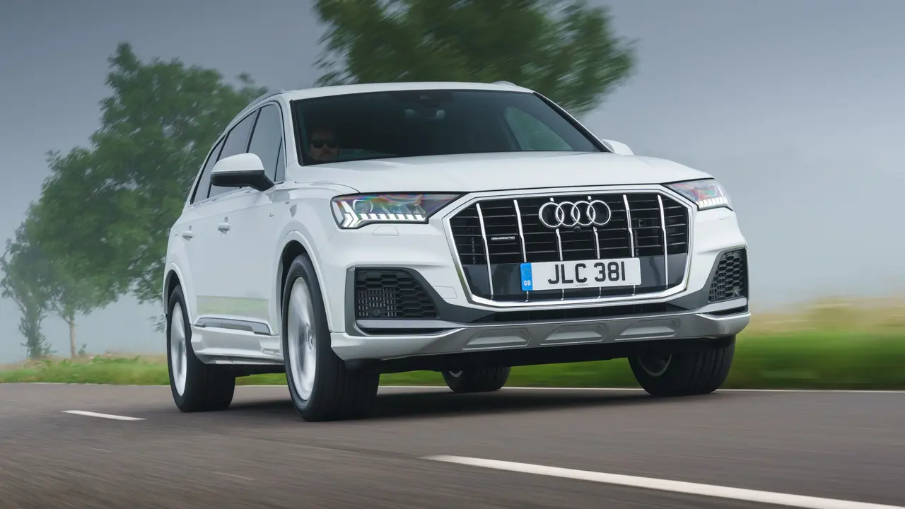 Top-10-Best-Luxury-Hybrid-SUVs-You-Can-Buy-In-2023-Audi-Q7-TFSI-e