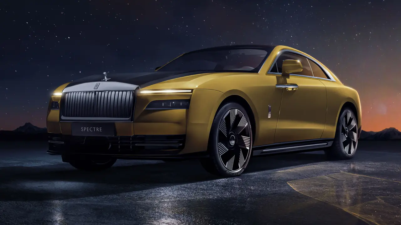 RollsRoyce Wraith reveals its mighty pounce  NZ Herald