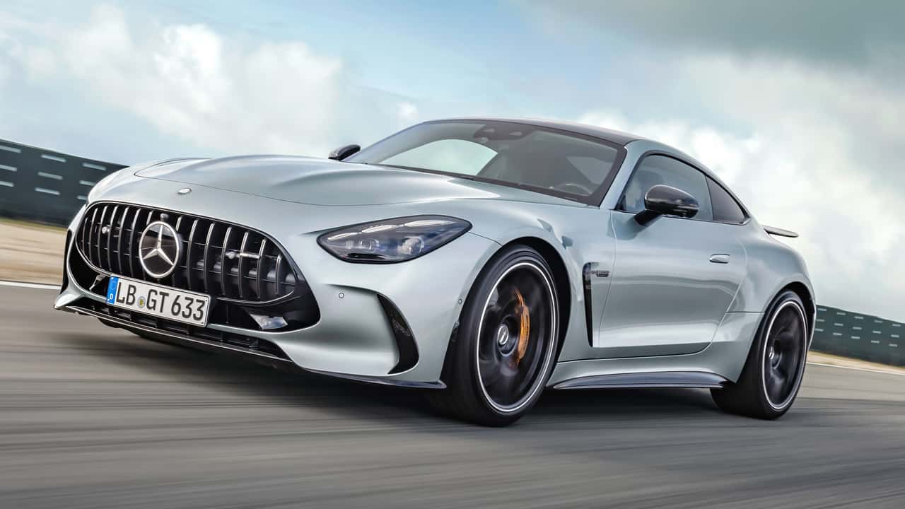 2024-Mercedes-AMG-GT-Performance