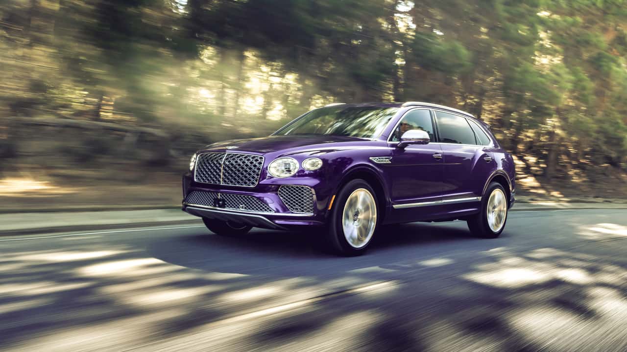 2024-Bentley-Bentayga-Performance