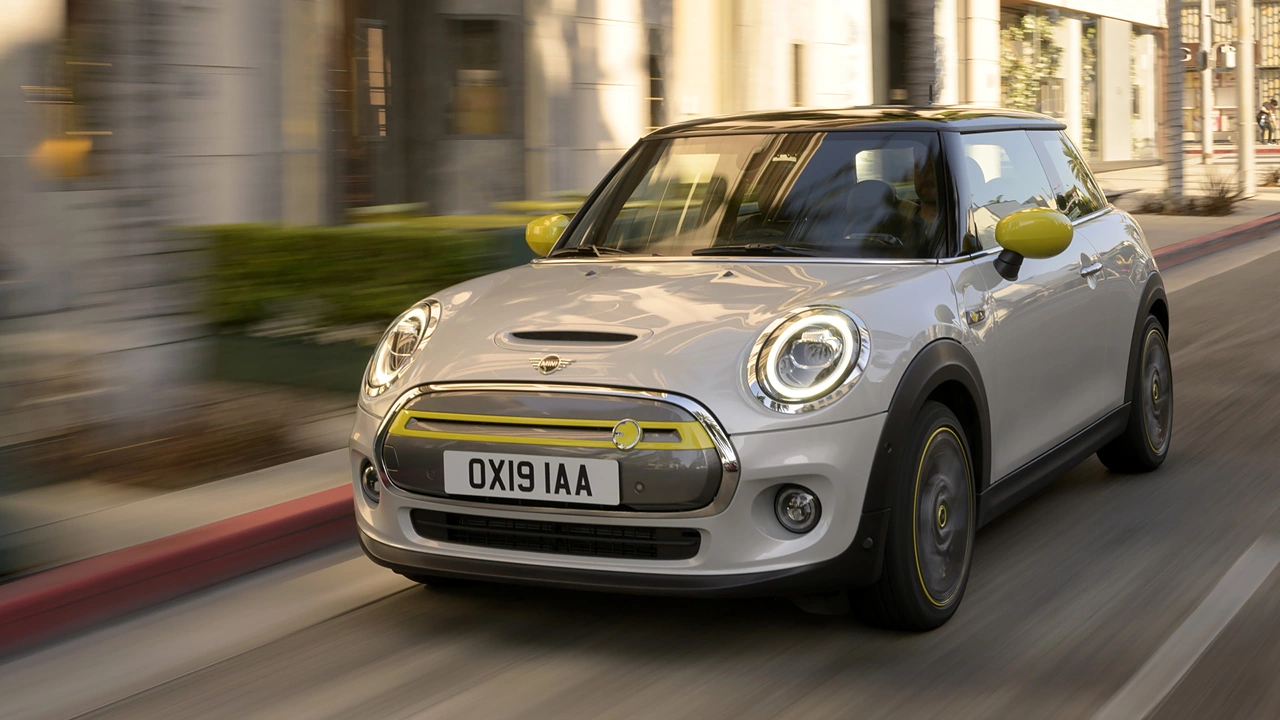 New Mini Cooper EV Will Launch In India At Affordable Price