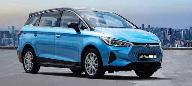 Best EVs With Over 500 Km Range To Buy In India